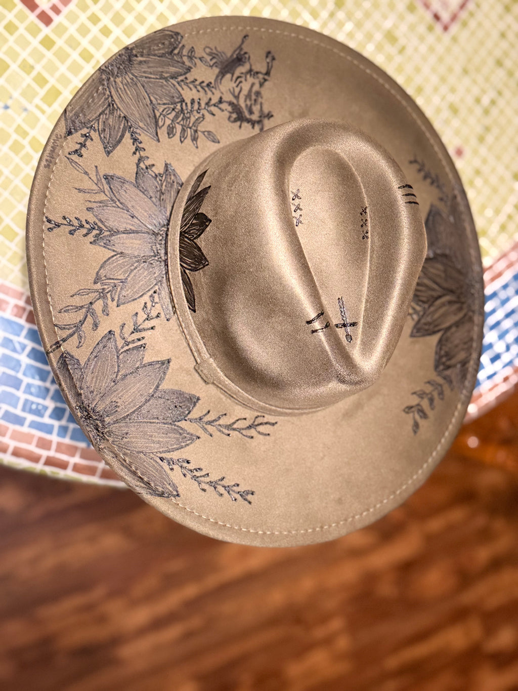 Handmade Wood-Burned Floral Western Hat – Adjustable Suede-Feel Brim